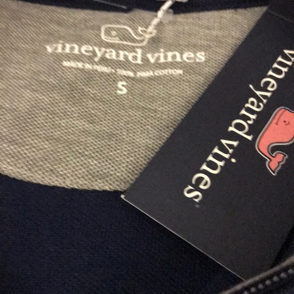 NWT men’s Vineyard Vines Titans shirt - Picture 3 of 4